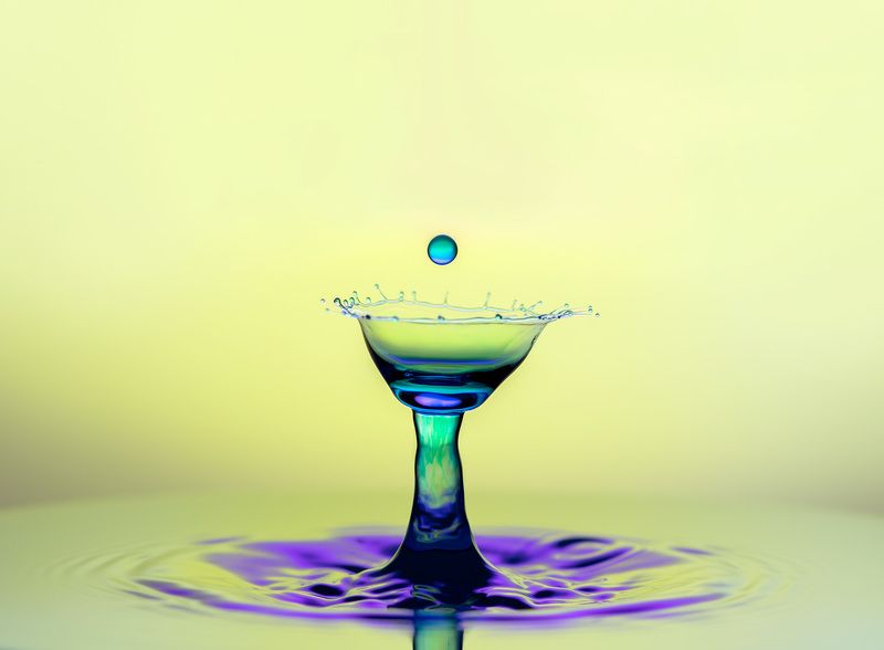 WATER,LIQUID,SPLASH PHOTOGRAPHY,ABSTRACT,TIME STOP,SPEED LIGTH,YOUSEF SAYADI,BLUE,YELLOW,MAGENTA,LIQUID ART,ABSTRACT ART,DROPS,MACRO,REFLECTIVE,HIGH SPEED PHOTOGRAPHY ...photo preview