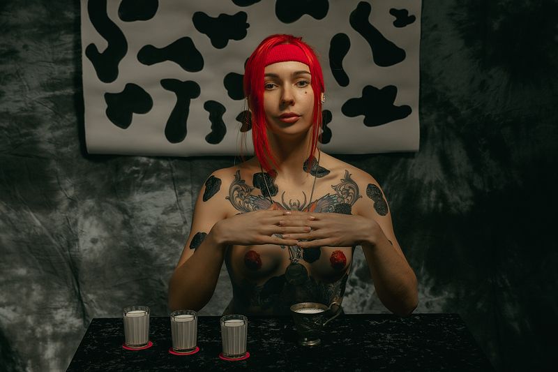 The crimson sails of a modern milkmaidphoto preview