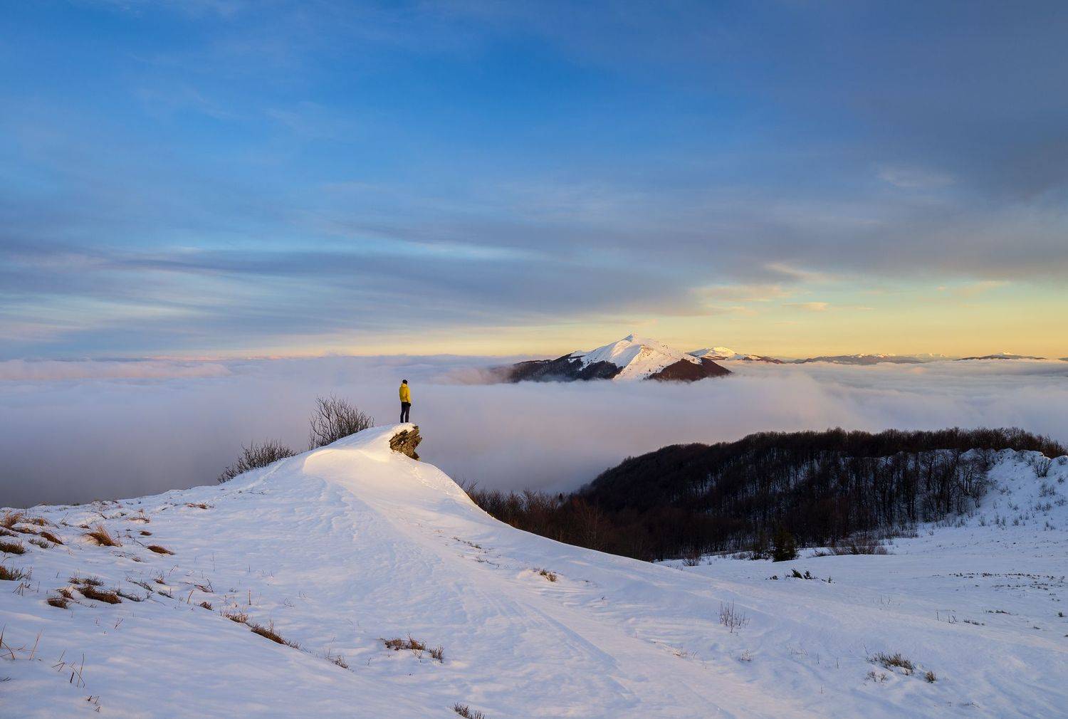Bieszczady National Park. Автор: Mirosław Pruchnicki bieszczady, mountains, national, park, sunset, clouds, colors, winter,, Mirosław Pruchnicki