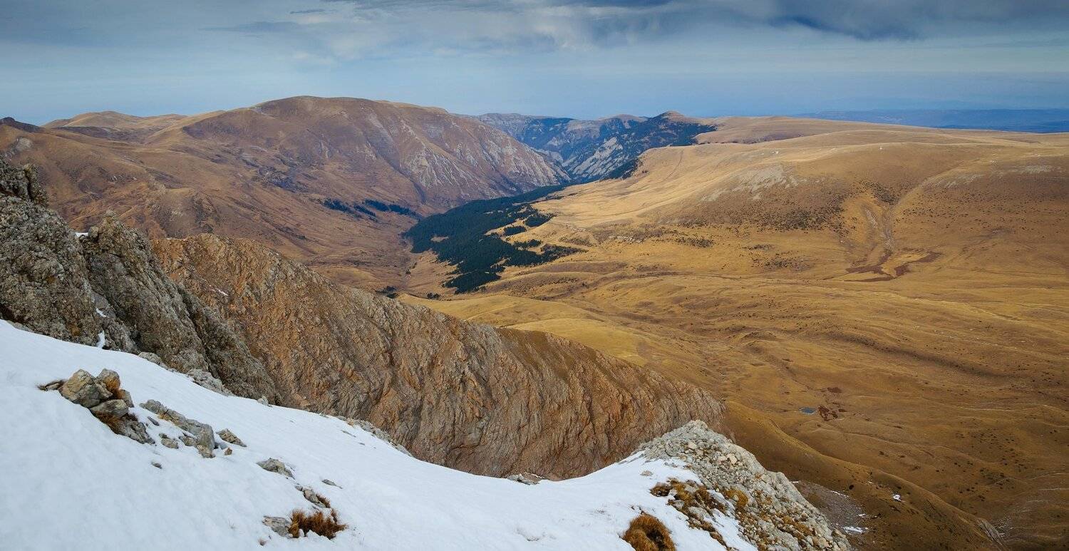 Лаго-наки, Оштен, Евгений Карпенко