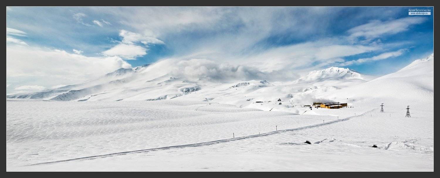Весна у вулкана Мутновский. Автор: Артем Безотечество , Артем Безотечество
