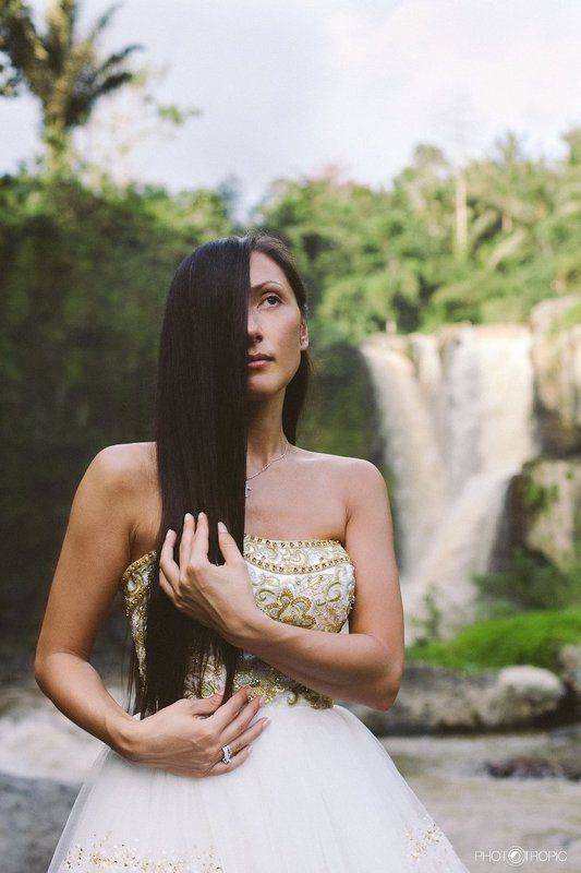 путешествие, свадьба, невеста, образ, девушка, платье, елен цай, elen tsay, бали, wedding, счастьее, нежность, любовь, азиатка, грация, красота, водопад, культура, традиции photo preview