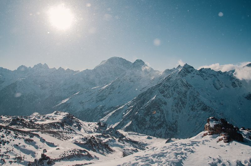 горы, снег, солнце, вершина, Кавказ, Эльбрус На вершинеphoto preview