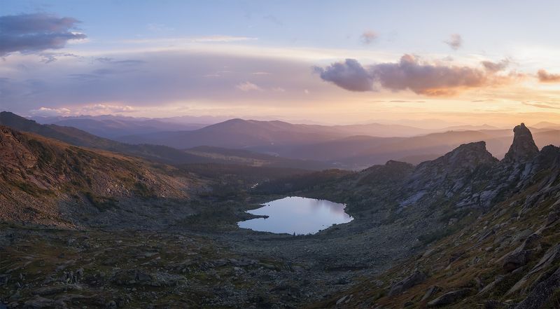 ...Ергаки. Закат на Каровом озере...2photo preview