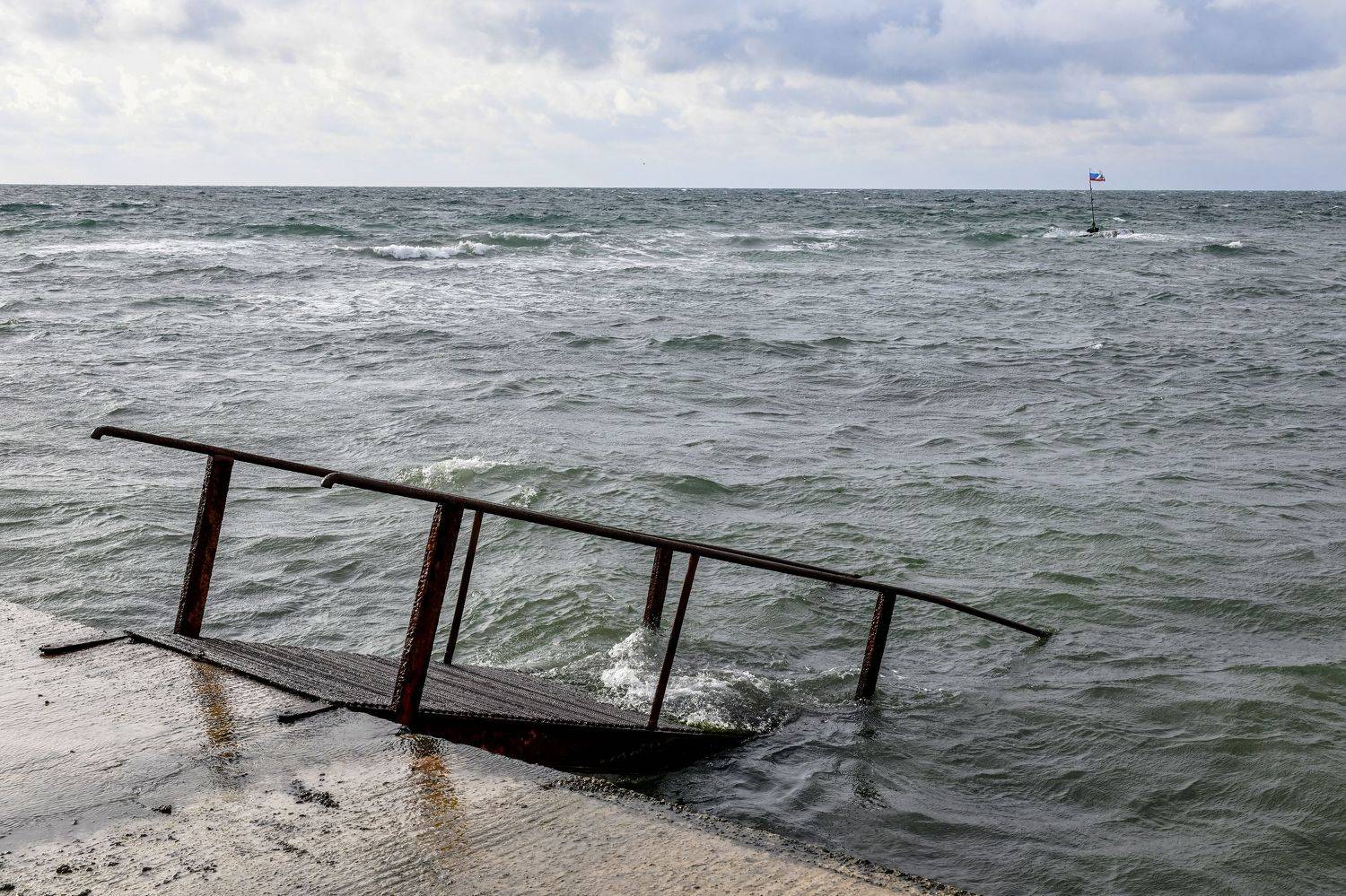 Нас не потопят!. Автор: Пшеннов Михаил Концептуальное, Пшеннов Михаил