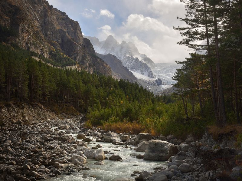 осетия, ледник Дорога на ледникphoto preview