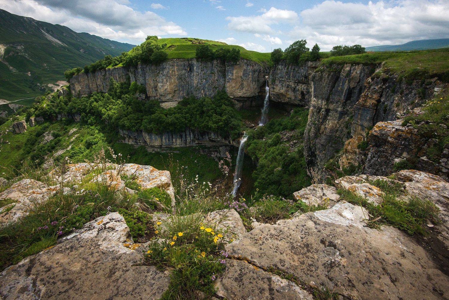 , Юрий Коваленко