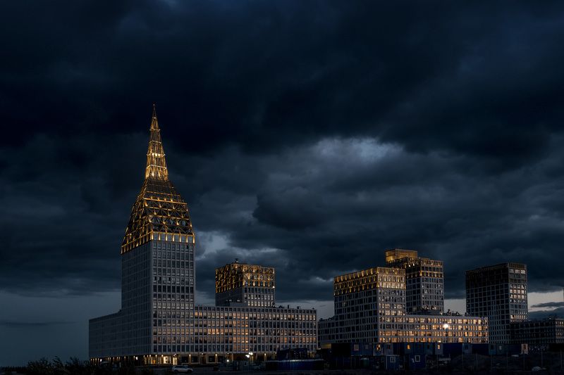 night, city. cloud Gold City photo preview