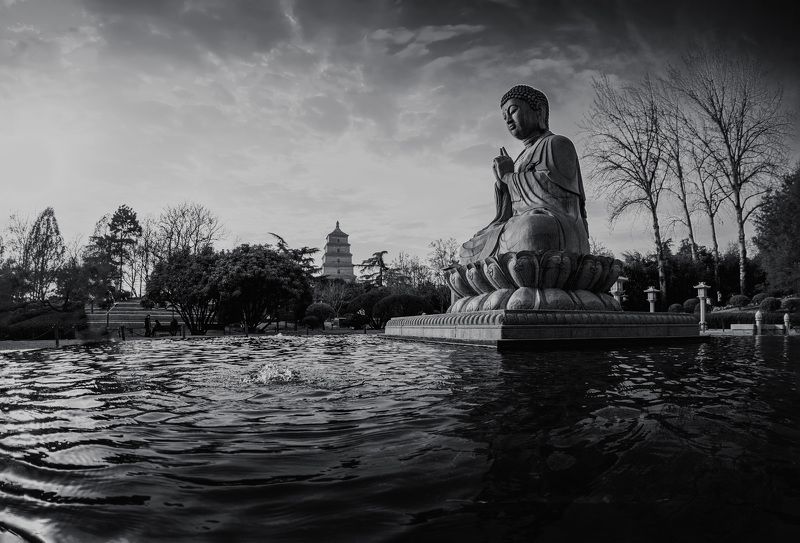 慈恩寺佛影 慈恩寺佛影photo preview