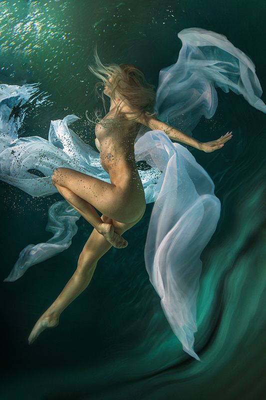 подводное фото, обнаженная модель, ню Чтобы житьphoto preview