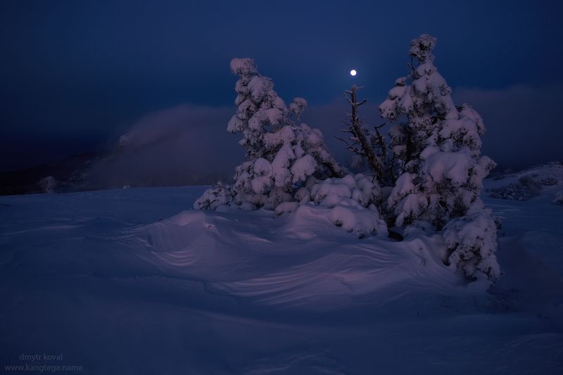 дмитр коваль, гималаи и крым вне треков, пейзаж как магия Стражи Луныphoto preview