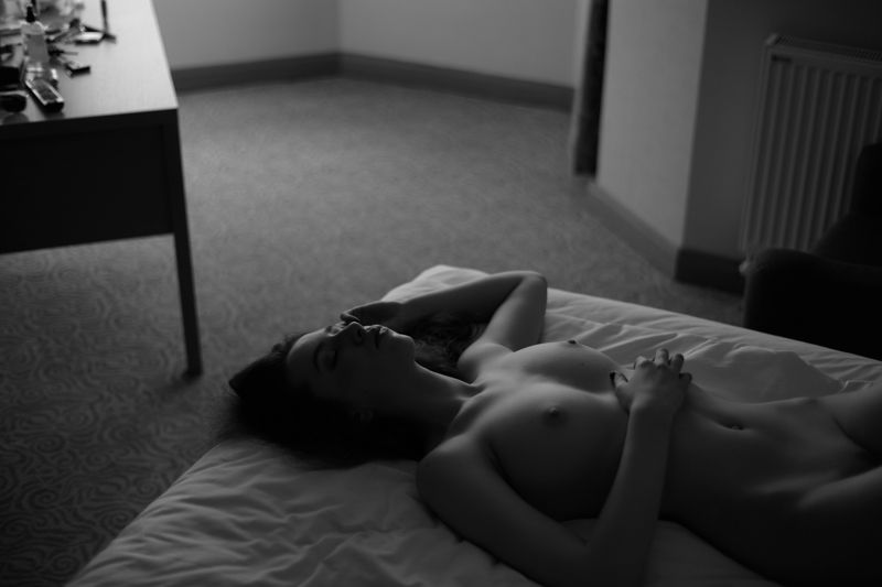 nude , erotica  photo preview