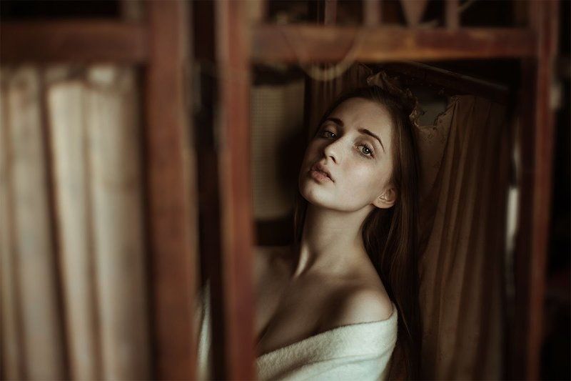 Антигламур, Девушка, Портрет, Санкт-петербург, Старая квартира photo preview