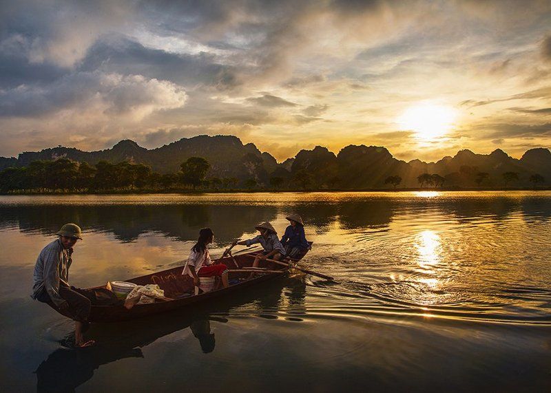 Quan Son Lake , Vietnamphoto preview