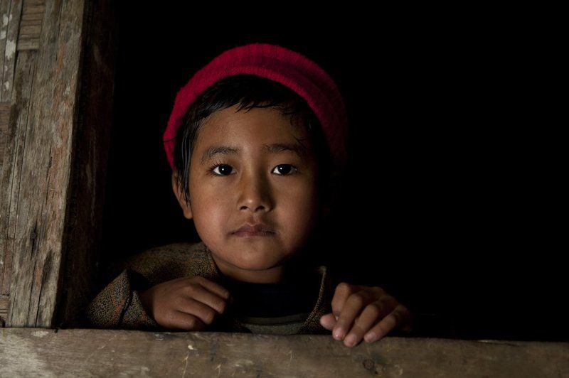 Asia, Birma, Burma, Child, Children, Dark, Light, Myanmar, Portrait, Shadow Windows 5.5photo preview