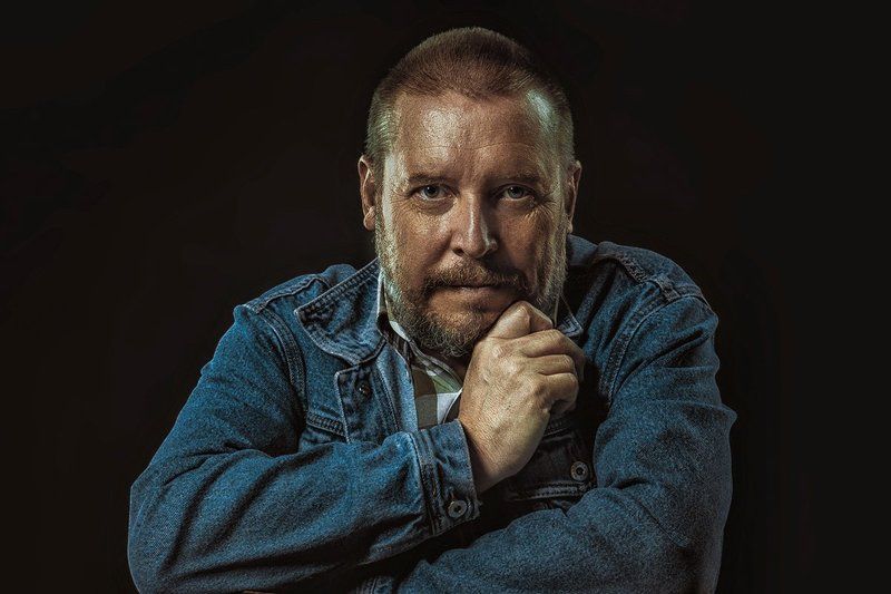 Автопортреты в ожидании моделиphoto preview