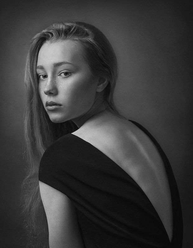 Взгляд, Девушка, Портрет, Спина, Черно-белое ***photo preview