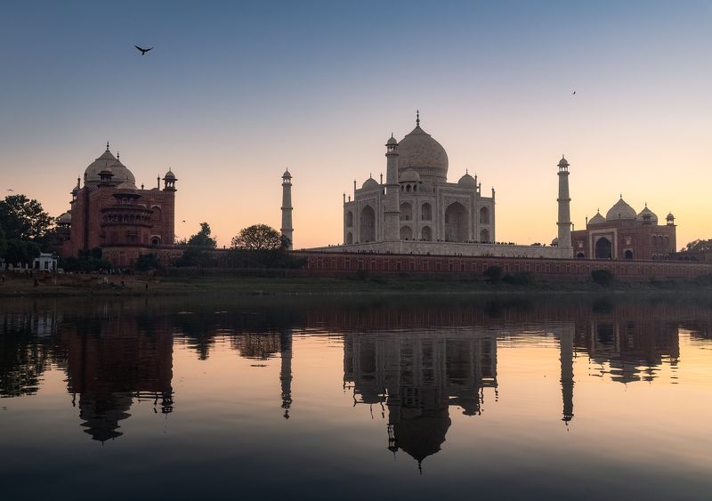 храм, индия, агра, индуистский, священный, комплекс, путешествие, путешествия, азия, тадж-махал, тадж махал, мечеть, india, agra, temple, hindu, sacred, travel, asia, taj mahal, evening, blue hour, mosque Зимний вечер в Агре / Winter evening in Agraphoto preview