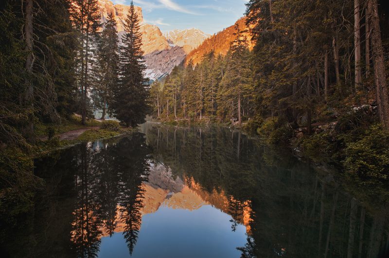 Lake in Dolomitesphoto preview