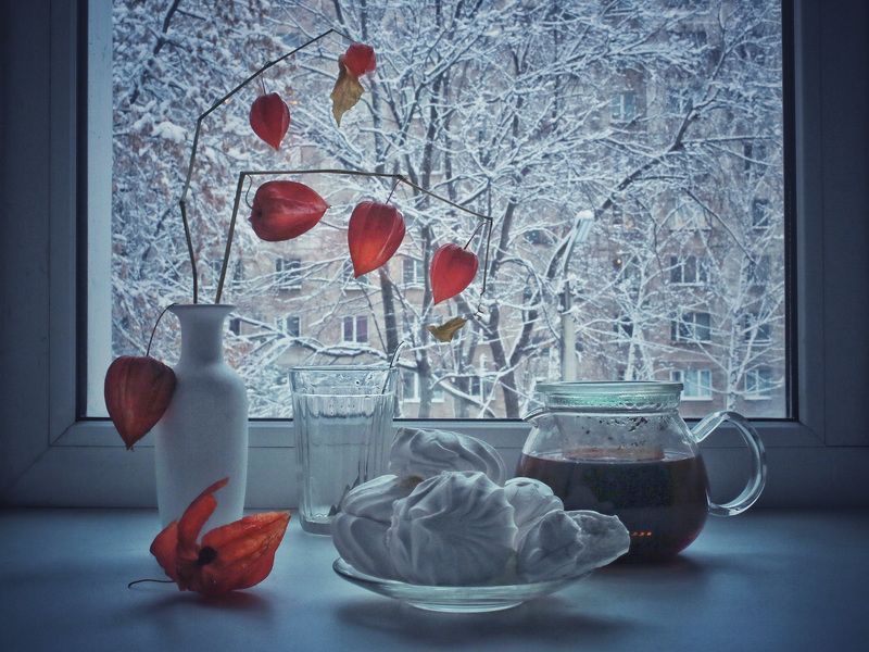 Огоньки на окошке...photo preview