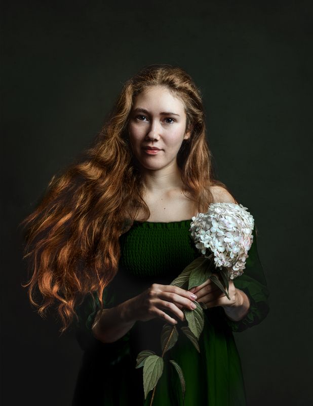 Эмма и цветокphoto preview