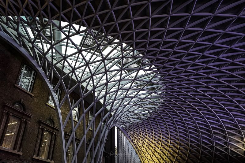 #kingscross #station #london #design #uk #england #modern King\'s Cross Stationphoto preview