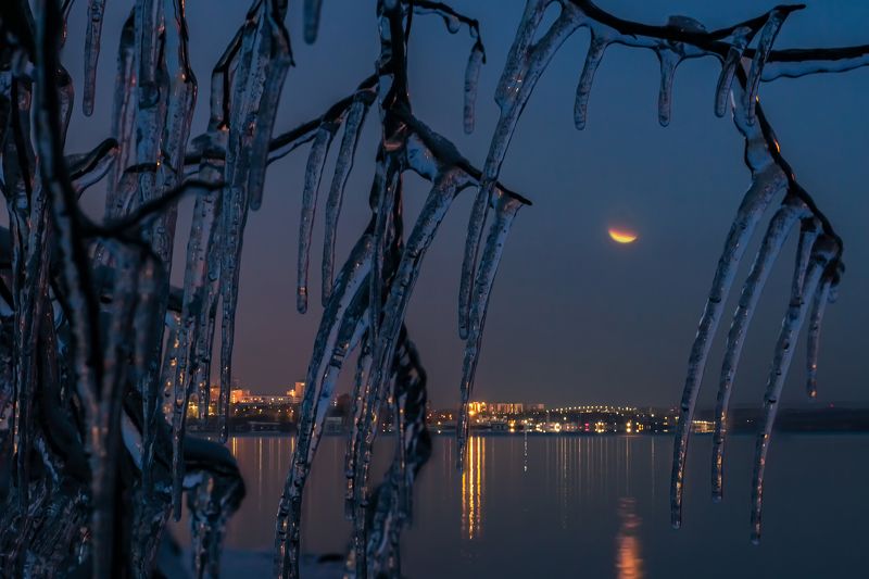 иркутск, ангара, зима, луна Лунное затмениеphoto preview