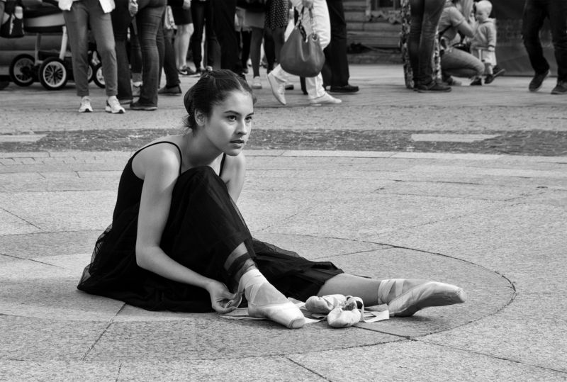 стрит, чб, монохром, улица, площадь, люди Примаphoto preview