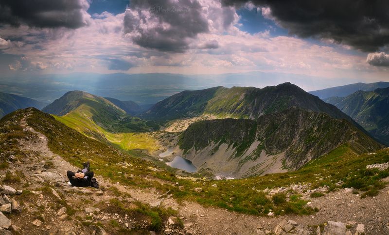 polska, poland, tatry, tatras, peak, mountains, mountainscape, landscape, sun, clouds, route, path, man, resting, rest, nikon, midday, sunrays The Restphoto preview