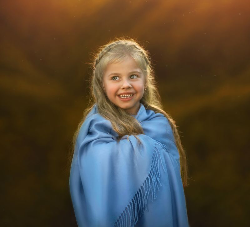 Golden girlphoto preview