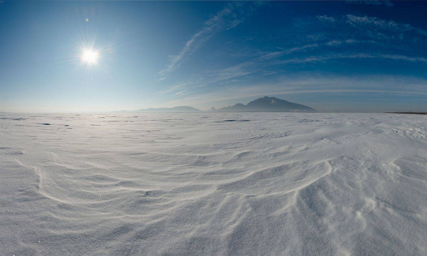 White Desert. Автор: Nadya Kulagina #lake #landscape #cold #winter #snow #sunshine, Nadya Kulagina