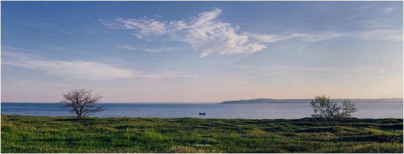 Берег, Закат, Камни, Керчь, Корабль, Крым, Море, Морской пейзаж, Небо, Облака, Панорама, Трава, Черное море ...По пути Домой...photo preview