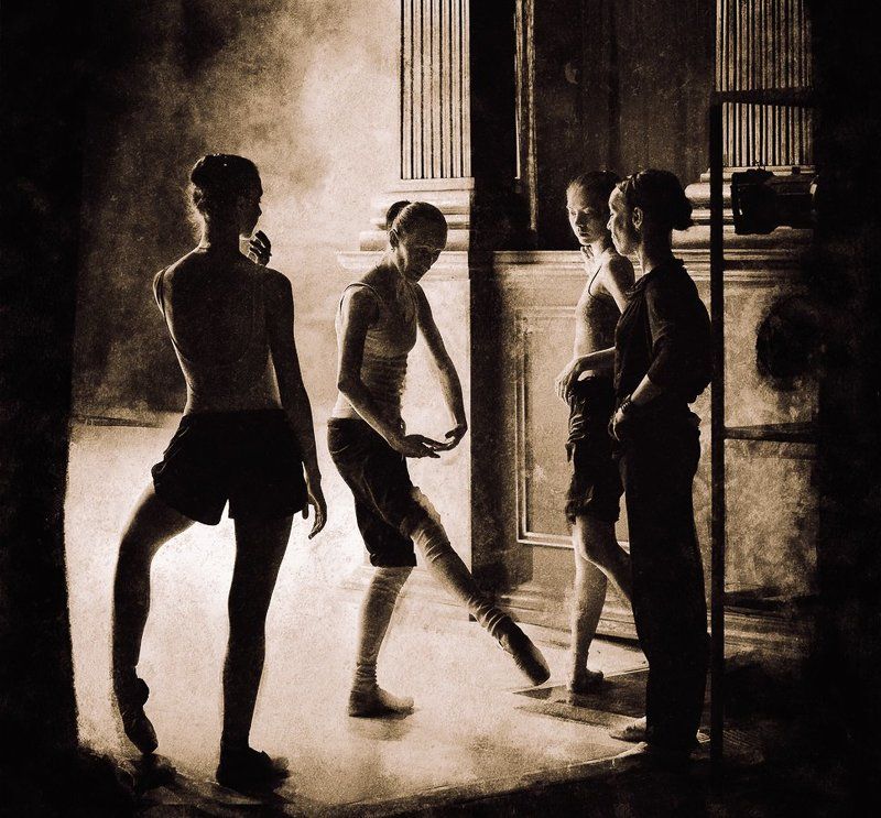 Балерины, За кулисами., Репетиция Балетные зарисовки.photo preview