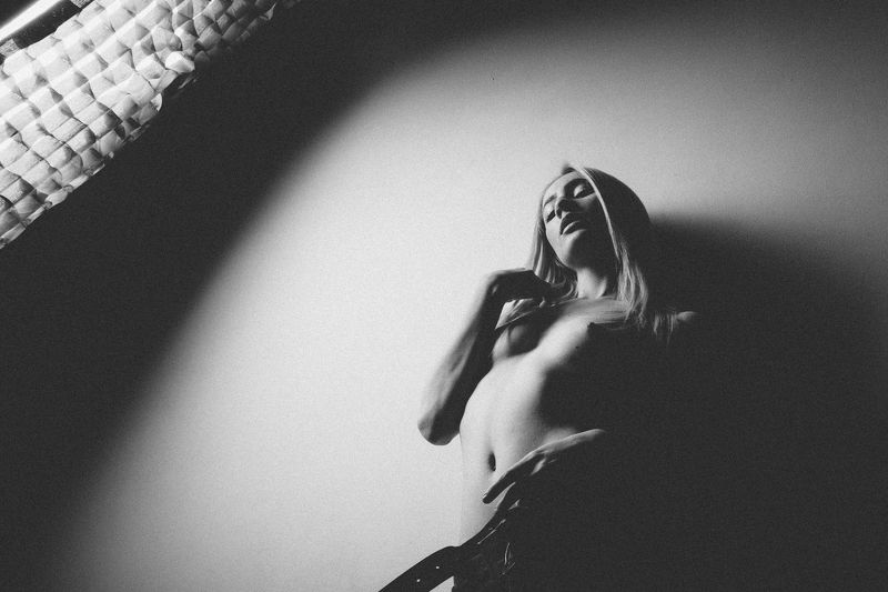 Beautiful, Black & white, Face, Girl, Glamour, nude, People, Portrait Beautiful girlphoto preview