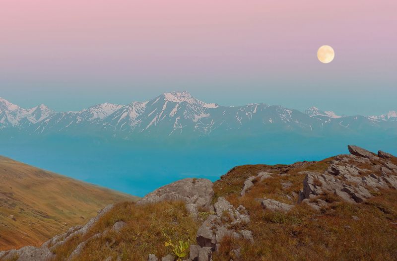 Горы,закат,луна,сиреневый photo preview