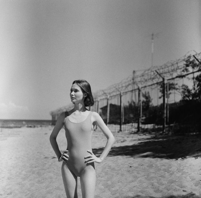 шепелевский маяк, девушка на большом камне, финский залив, большие камни, пляж, море, девушка у воды Кристина. Шепелевский маяк.photo preview