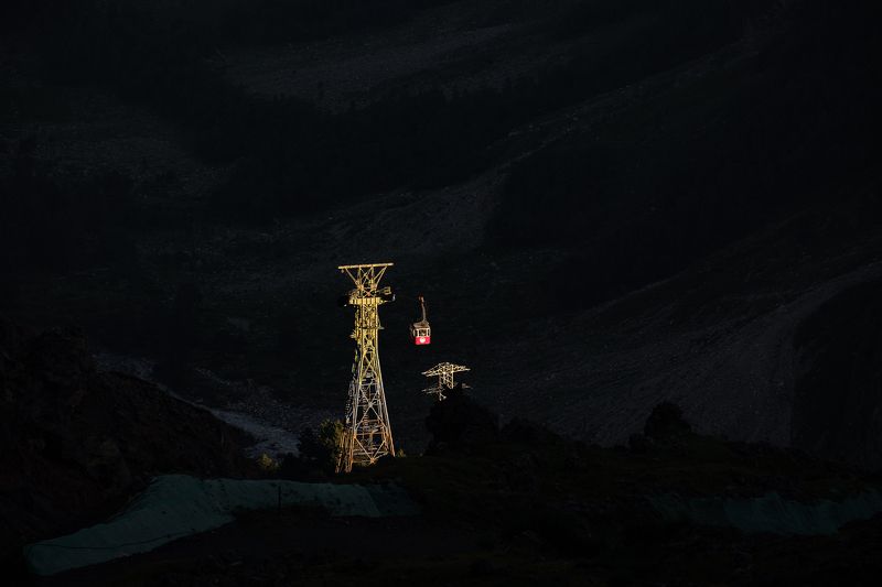 фуникулер, канатная дорога, горы, закат, кавказ, эльбрус Последний рейсphoto preview