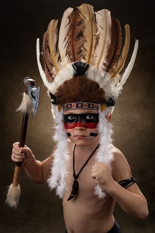 индеец, перья, воин, вождь, боевая раскраска. American Indianphoto preview