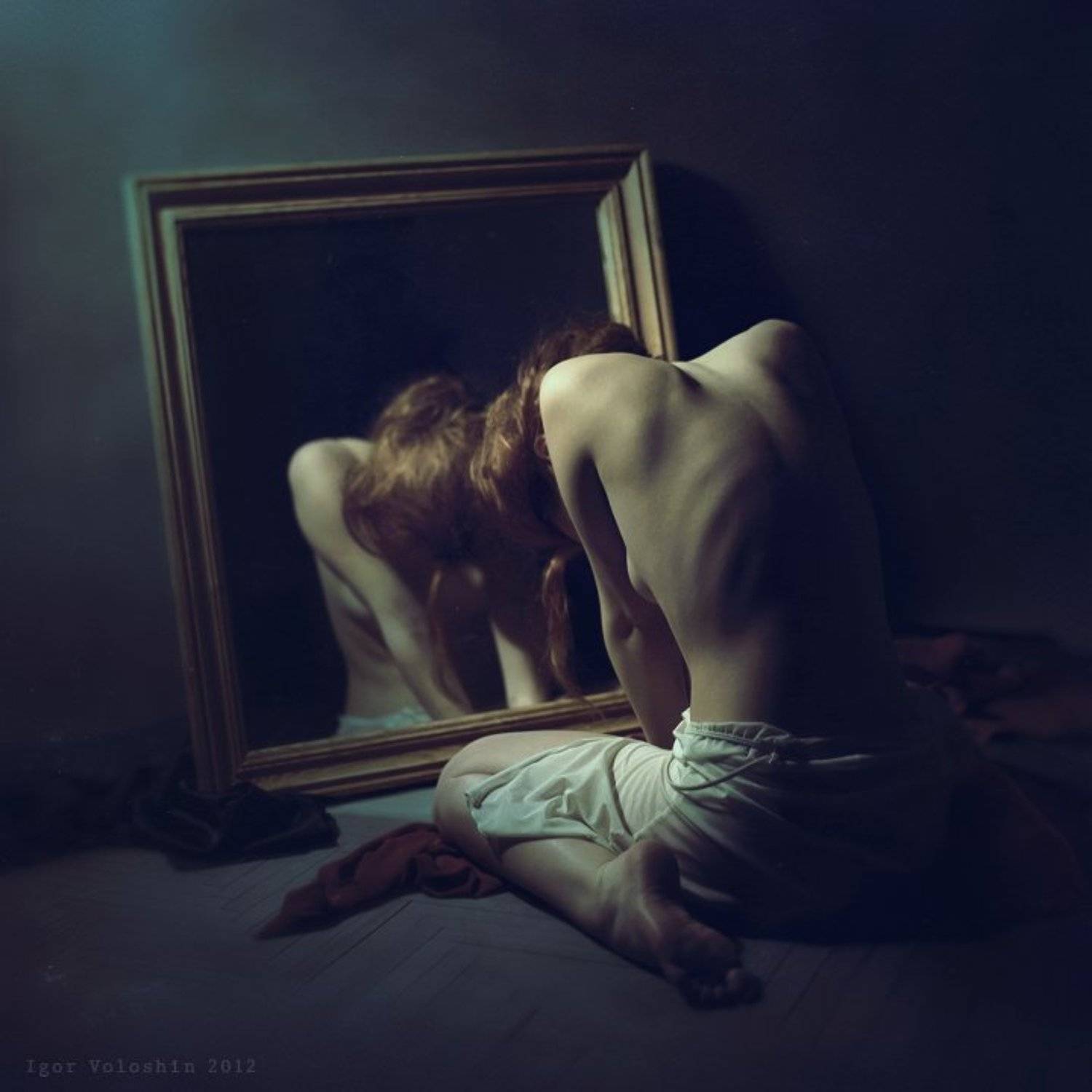 igor voloshin, voloshin, painting, surrealism, computer art, photography, art, woman, nude, mirror, reflection, sitting, thoughts, Игорь Волошин