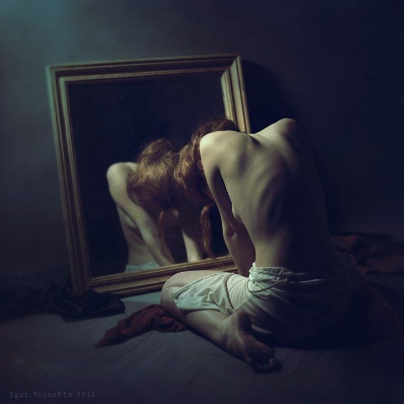 igor voloshin, voloshin, painting, surrealism, computer art, photography, art, woman, nude, mirror, reflection, sitting, thoughts thoughtsphoto preview
