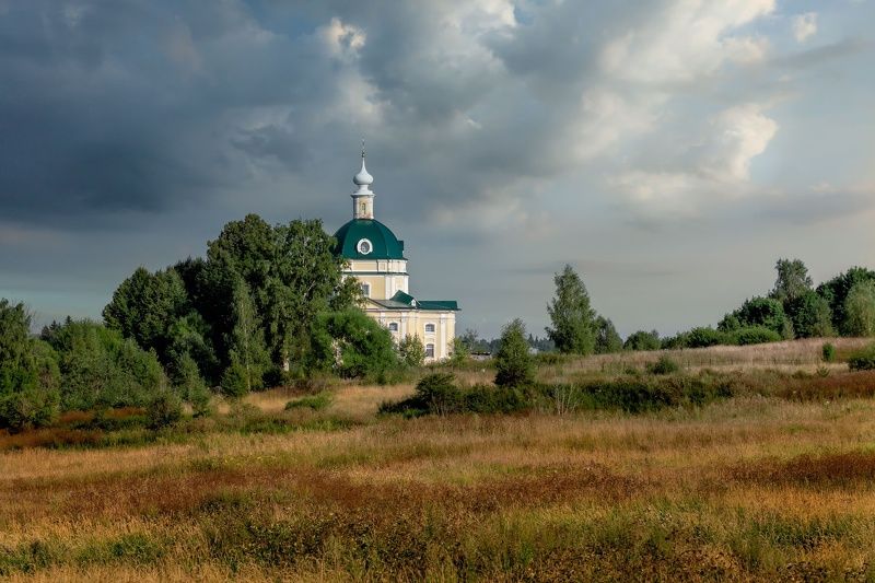 Храм в Подмосковьеphoto preview