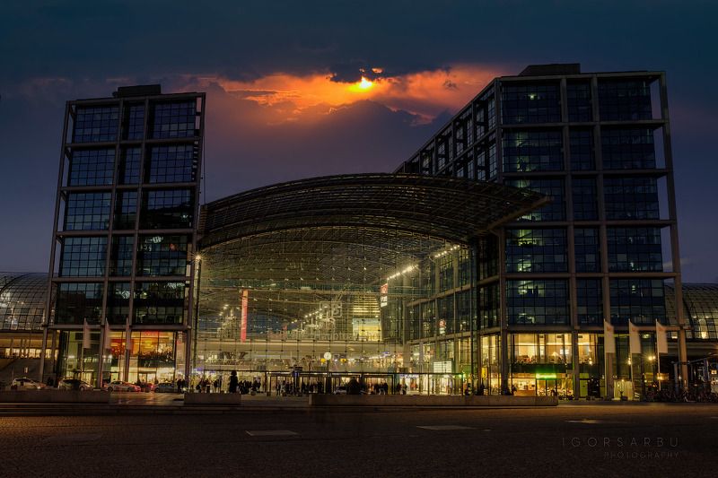 Berlin Haufptbahnhofphoto preview