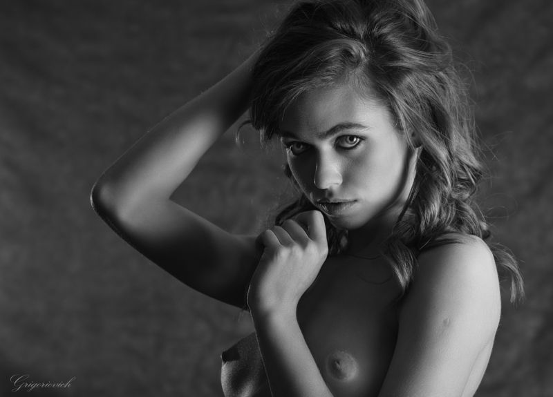 девушка. портрет. красота. глаза. грудь взгляд. Ольгаphoto preview