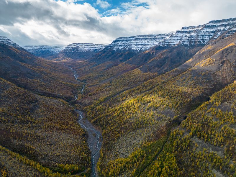 плато путорана, горы, река, снег, вершины, лиственница, осень Плато Путоранаphoto preview