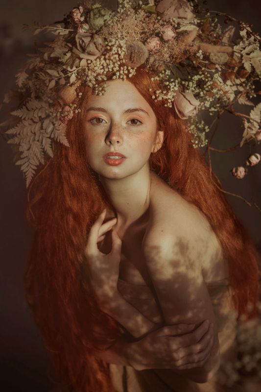 red, hair, woman, flowers, freckled, portrait, female, long, hair, flower, crown My musephoto preview