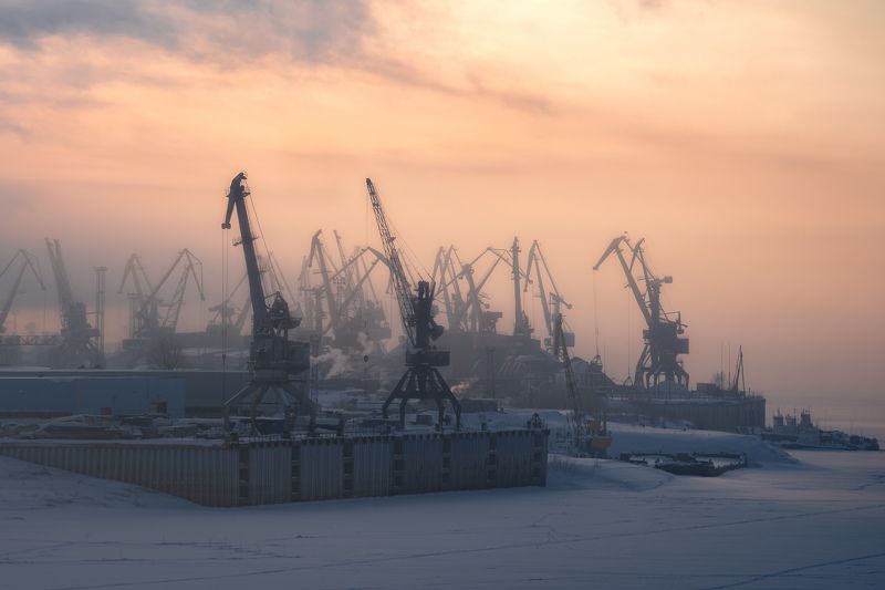 Утро в зимнем порту…  Morning in the winter port…photo preview