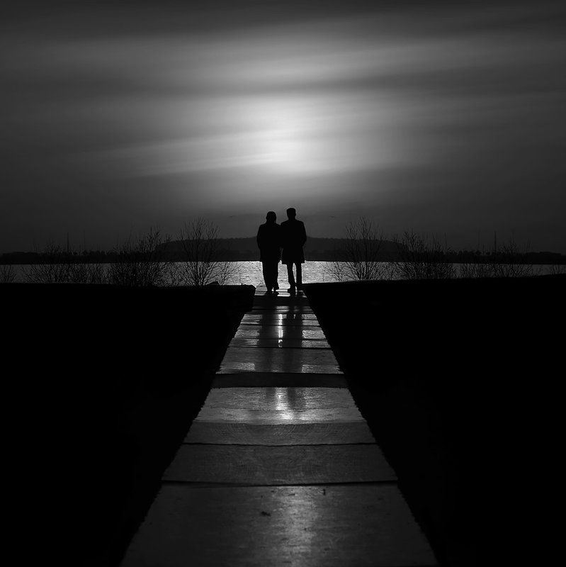 Black, Black & white, Concept, Couple, People, Sky, Walk, Люди, Минимализм, Небо, Пара, Парк, Солнце, Тропа, Тропинка, Черно-белое, Черное F U TU R Ephoto preview