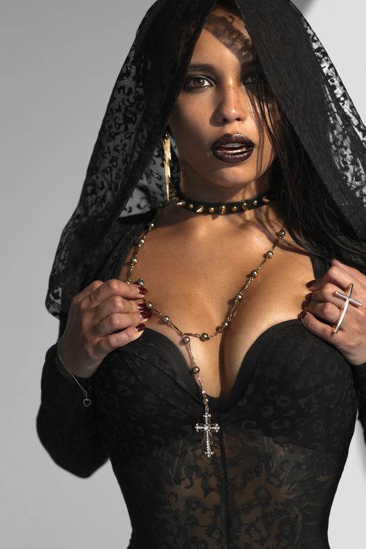 evil Evilphoto preview