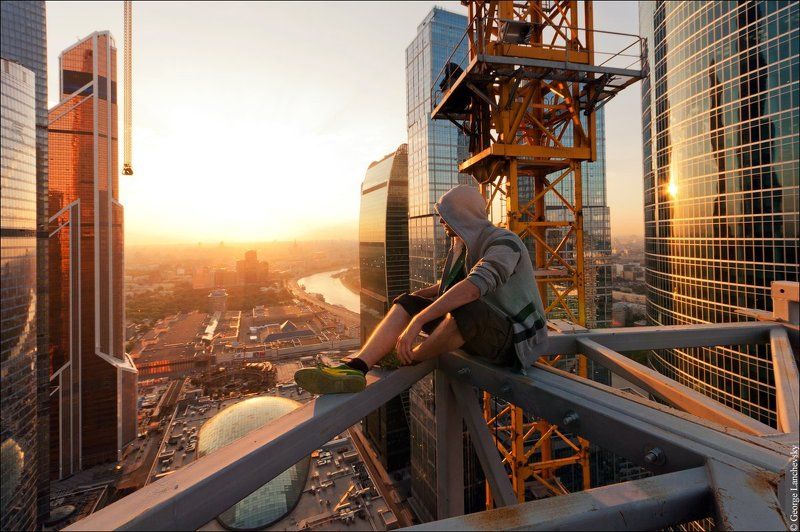 Urban Exploration, Roofing New Dayphoto preview