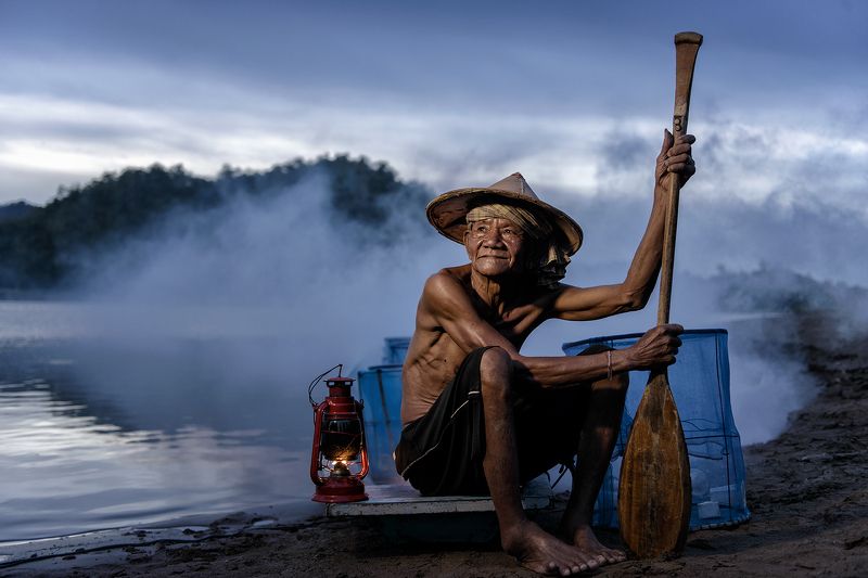 Asia, Asian, China, Fisherman, Light, Man, River, Sky, Thai, Thailand The old fishermanphoto preview